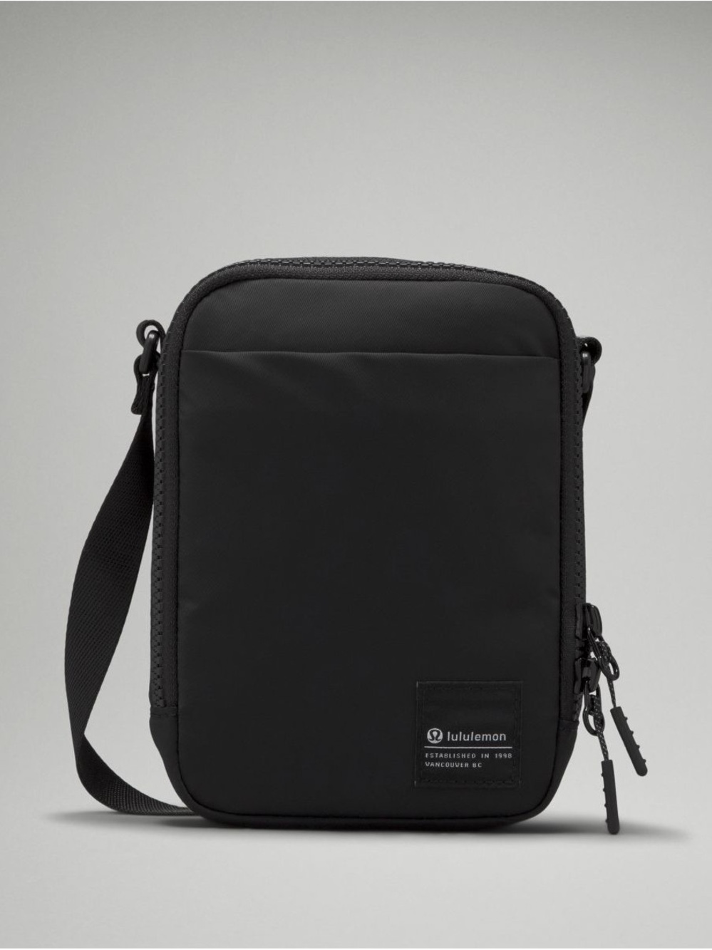 Lululemon Easy Access Crossbody Bag 1.5L - Black (Like New)